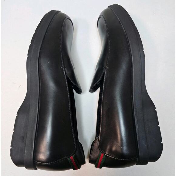 Gucci Black Leather Sz10B Slipon Loafers. Designer. SIZE RUNS SMALL!
Minimalist - Picture 5 of 16